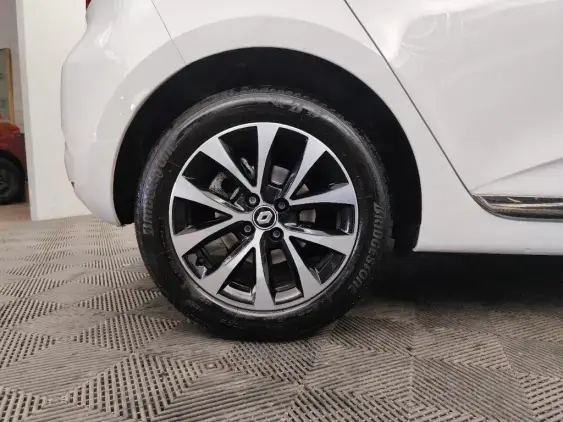 RENAULT CLIO V - voiture d'occasion - Photo 22