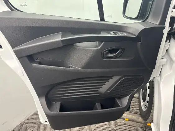 RENAULT TRAFIC FG III - voiture d'occasion - Photo 16