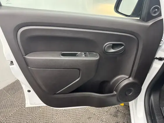 RENAULT TWINGO ELECTRIQUE III - voiture d'occasion - Photo 16