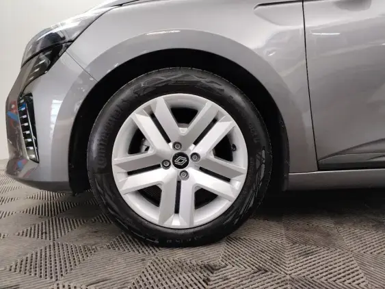 RENAULT CLIO V - voiture d'occasion - Photo 20