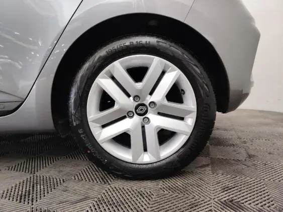 RENAULT CLIO V - voiture d'occasion - Photo 21