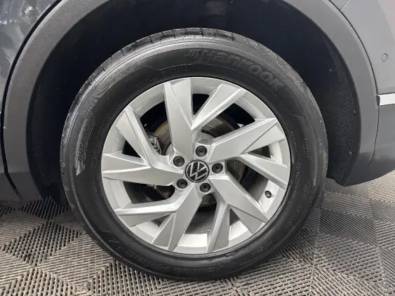 VOLKSWAGEN TIGUAN II - voiture d'occasion - Photo 24