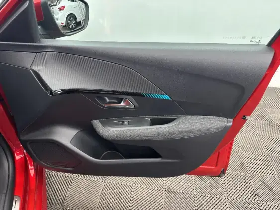 PEUGEOT 208 BUSINESS R II - voiture d'occasion - Photo 20