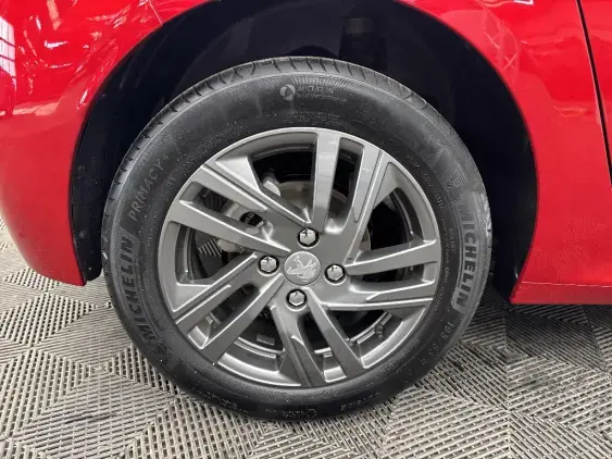 PEUGEOT 208 BUSINESS R II - voiture d'occasion - Photo 25