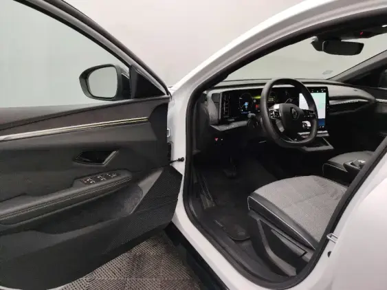 RENAULT MEGANE V - voiture d'occasion - Photo 17