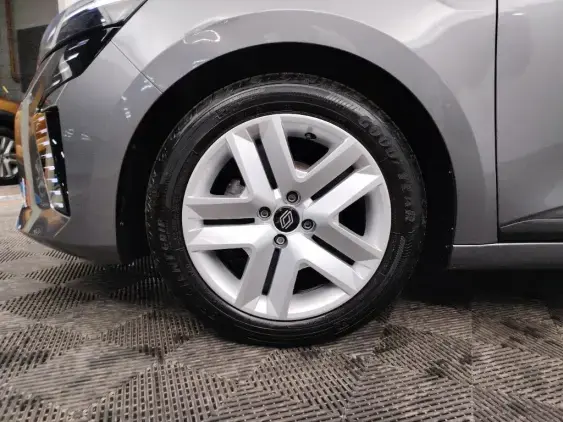 RENAULT CLIO V - voiture d'occasion - Photo 20