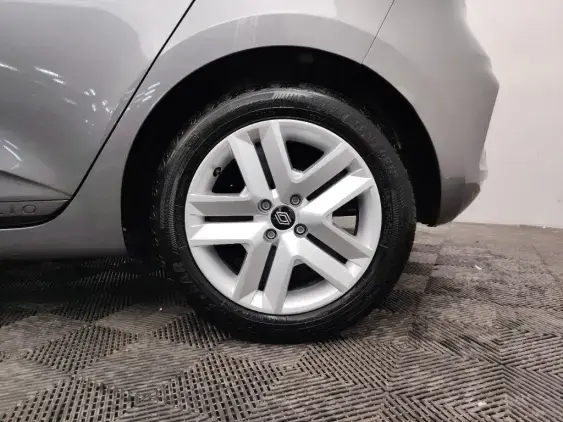 RENAULT CLIO V - voiture d'occasion - Photo 21