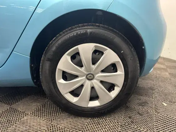 RENAULT ZOE - voiture d'occasion - Photo 20