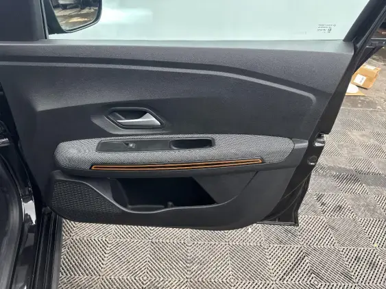 DACIA SANDERO III - voiture d'occasion - Photo 19