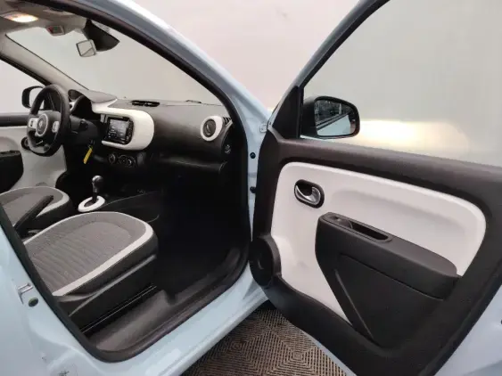 RENAULT TWINGO ELECTRIQUE III - voiture d'occasion - Photo 17