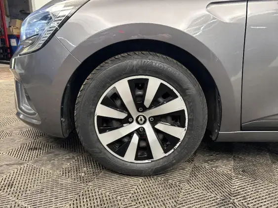 RENAULT CLIO V - voiture d'occasion - Photo 22