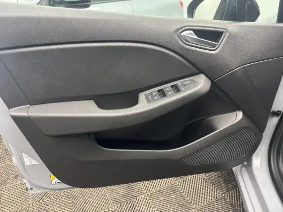 RENAULT CLIO V - voiture d'occasion - Photo 19