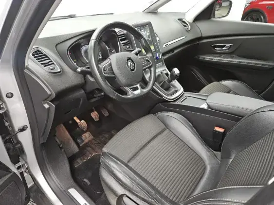 RENAULT SCENIC IV - voiture d'occasion - Photo 18