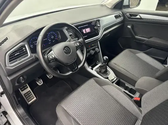 VOLKSWAGEN T-ROC - voiture d'occasion - Photo 18