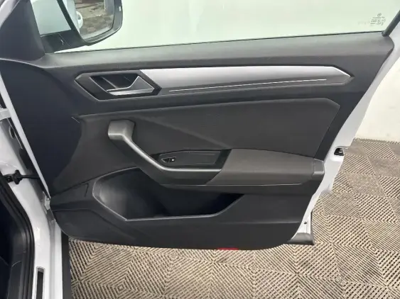 VOLKSWAGEN T-ROC - voiture d'occasion - Photo 20