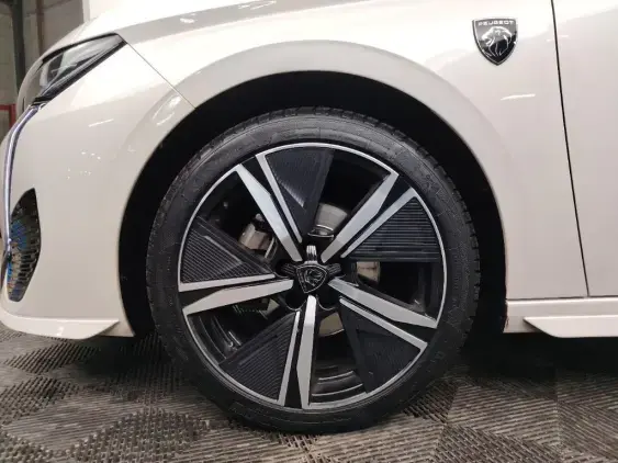 PEUGEOT 308 III - voiture d'occasion - Photo 23