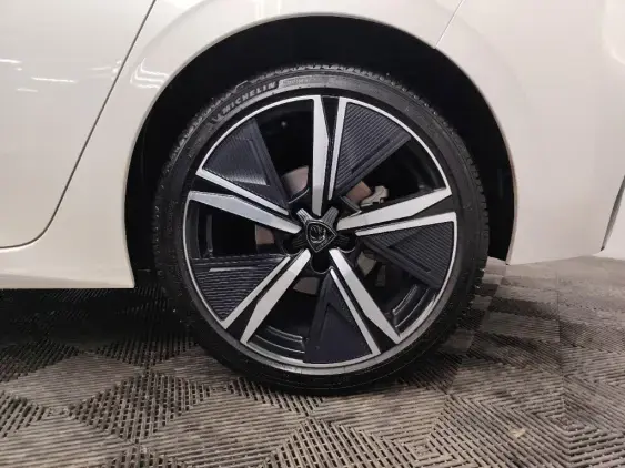 PEUGEOT 308 III - voiture d'occasion - Photo 24