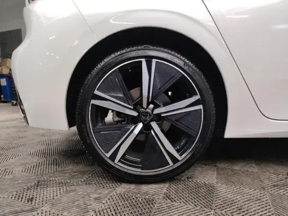 PEUGEOT 308 III - voiture d'occasion - Photo 25