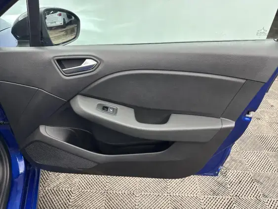 RENAULT CLIO V - voiture d'occasion - Photo 20