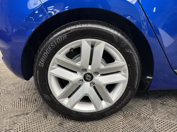 RENAULT CLIO V - voiture d'occasion - Photo 25