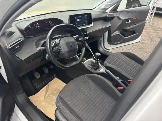 PEUGEOT 208 BUSINESS R II - voiture d'occasion - Photo 17