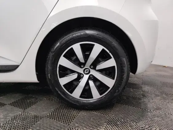 RENAULT CLIO V - voiture d'occasion - Photo 24