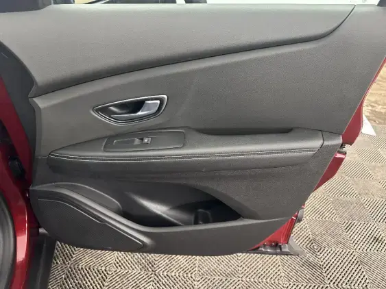 RENAULT SCENIC IV - voiture d'occasion - Photo 20