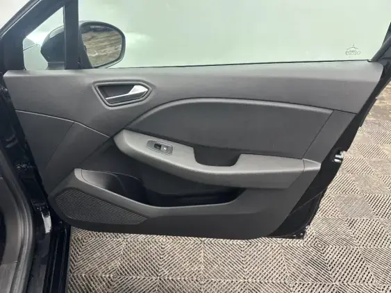 RENAULT CLIO V - voiture d'occasion - Photo 20