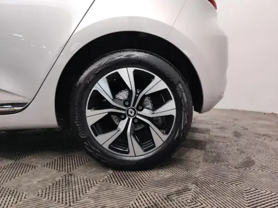 RENAULT CLIO V - voiture d'occasion - Photo 24