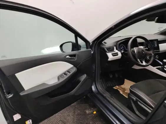 RENAULT CLIO V - voiture d'occasion - Photo 19