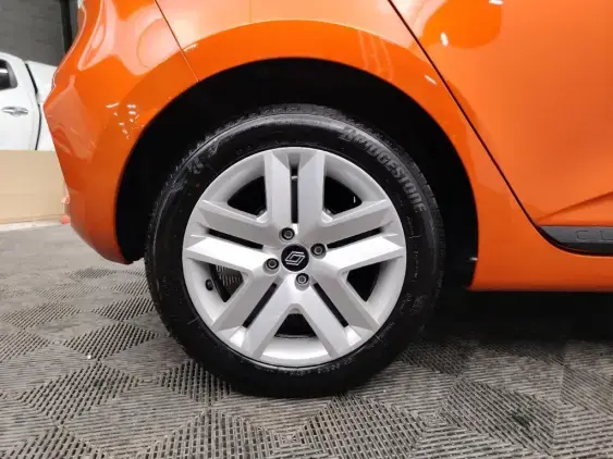 RENAULT CLIO V - voiture d'occasion - Photo 25