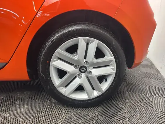 RENAULT CLIO V - voiture d'occasion - Photo 24