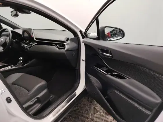 TOYOTA C-HR - voiture d'occasion - Photo 20