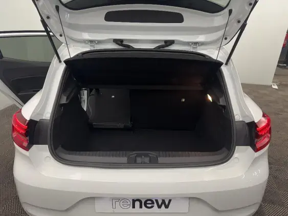 RENAULT CLIO V - voiture d'occasion - Photo 16