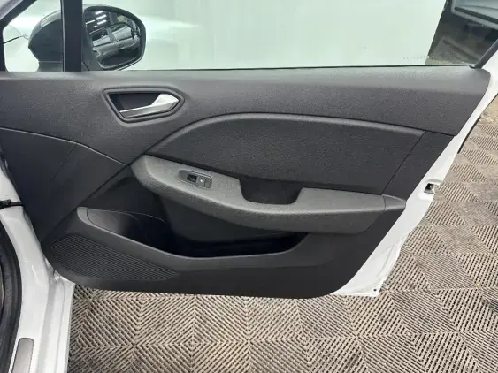 RENAULT CLIO V - voiture d'occasion - Photo 20