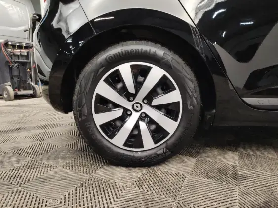 RENAULT CLIO V - voiture d'occasion - Photo 24