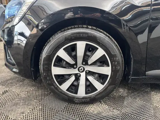 RENAULT CLIO V - voiture d'occasion - Photo 22