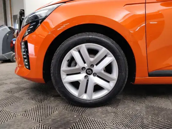 RENAULT CLIO V - voiture d'occasion - Photo 23