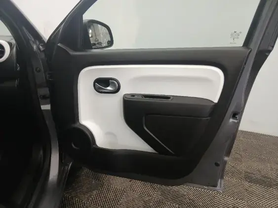 RENAULT TWINGO III - voiture d'occasion - Photo 20