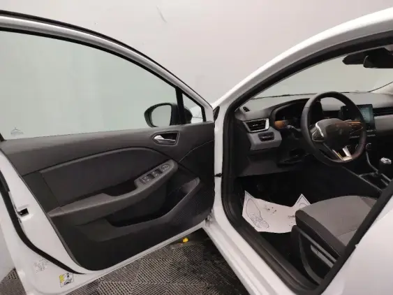 RENAULT CLIO V - voiture d'occasion - Photo 18