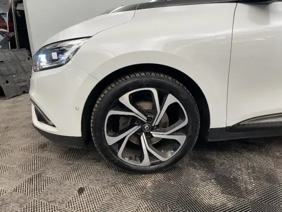 RENAULT SCENIC IV - voiture d'occasion - Photo 23