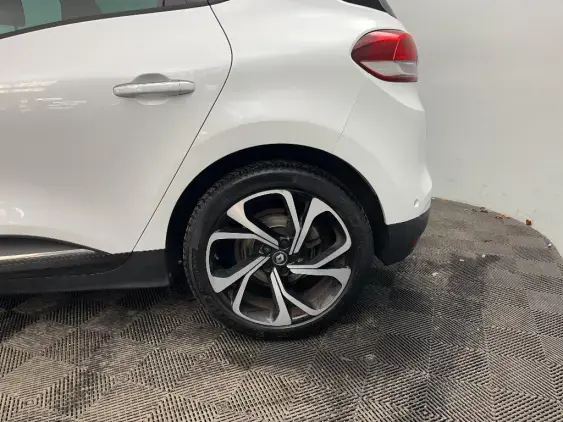 RENAULT SCENIC IV - voiture d'occasion - Photo 24