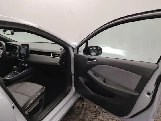 RENAULT CLIO V - voiture d'occasion - Photo 20