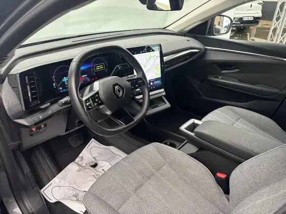 RENAULT MEGANE V - voiture d'occasion - Photo 18