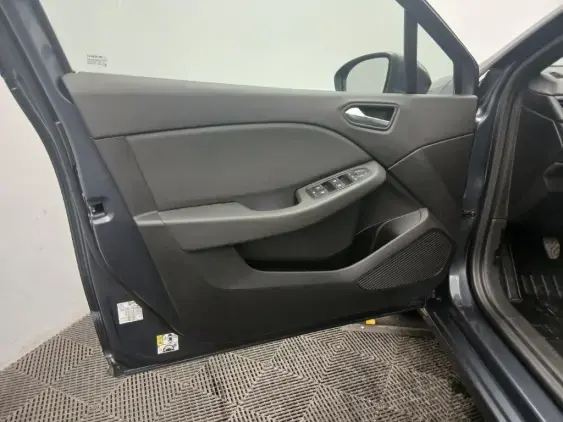 RENAULT CLIO V - voiture d'occasion - Photo 19