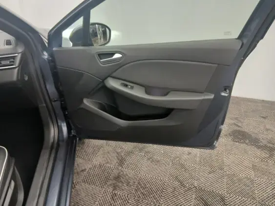 RENAULT CLIO V - voiture d'occasion - Photo 20