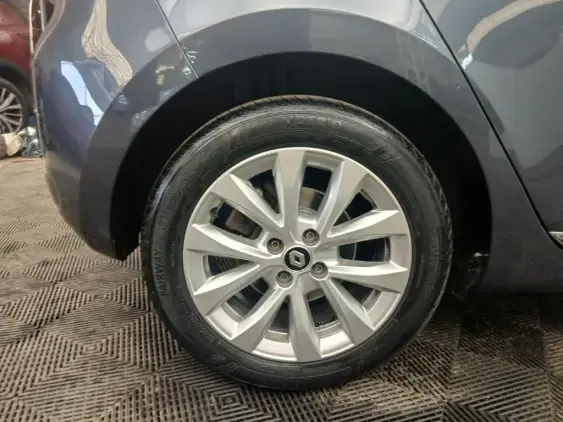 RENAULT CLIO V - voiture d'occasion - Photo 25