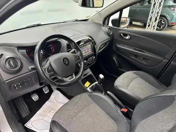 RENAULT CAPTUR - voiture d'occasion - Photo 18