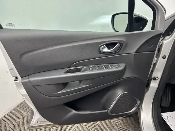 RENAULT CAPTUR - voiture d'occasion - Photo 19