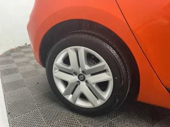 RENAULT CLIO V - voiture d'occasion - Photo 25